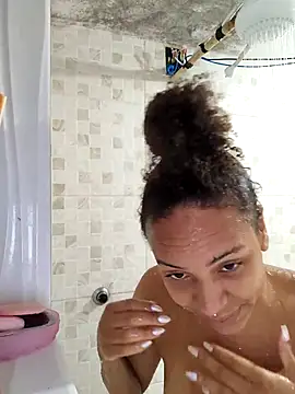 Julia Pretinha online show from 15, 2, 2026