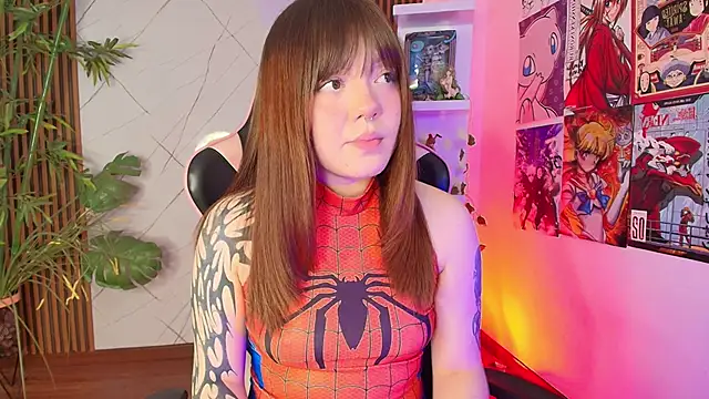 Fluffy Bubble21 online show from 9, 10, 2025