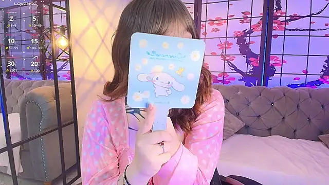 Fluffy Bubble21 online show from 1, 3, 2026