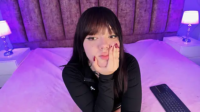 Fluffy Bubble21 online show from 20, 3, 2025