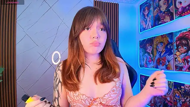 Snapshot of Fluffy_Bubble21 chatting on 17, 7, 2026 Fluffy Bubble21 online show from 17, 7, 2026