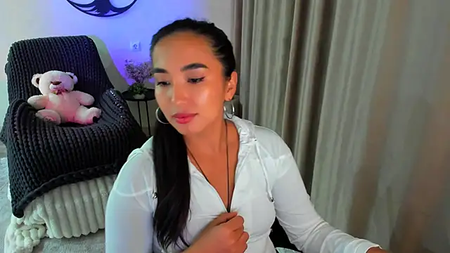 worldofkim online show from 17, 9, 2025