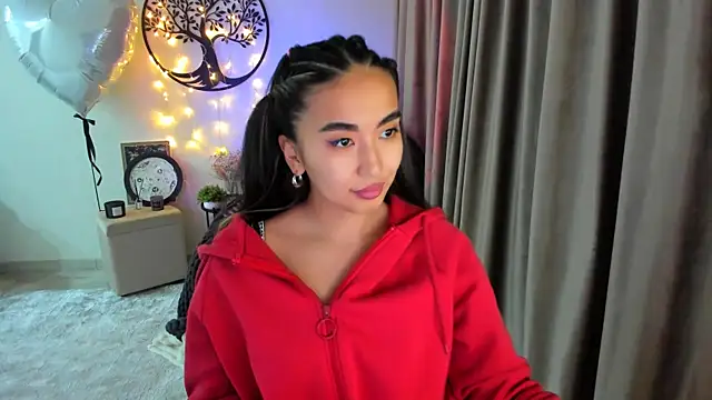 worldofkim online show from 15, 4, 2026