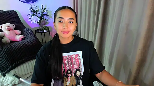 worldofkim online show from 28, 10, 2025