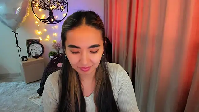 worldofkim online show from 10, 4, 2026