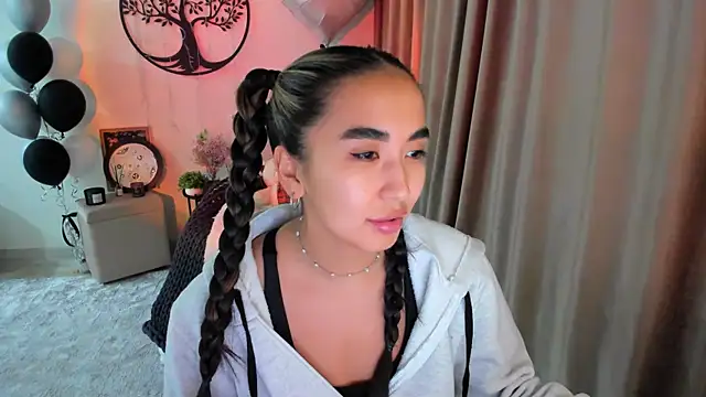 worldofkim online show from 31, 3, 2026