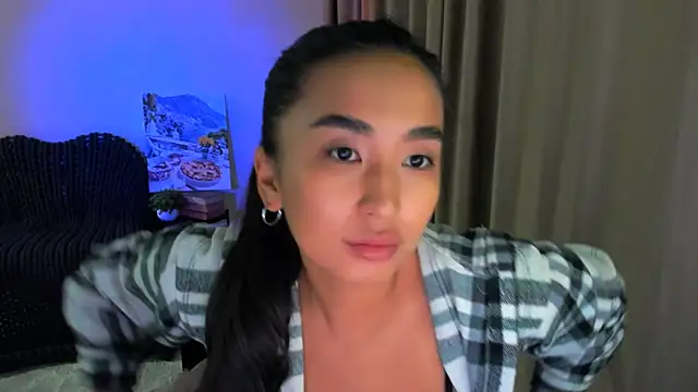 worldofkim online show from 10, 3, 2025