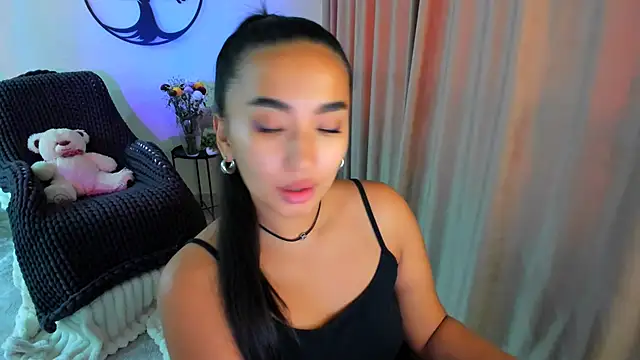 worldofkim online show from 5, 11, 2025