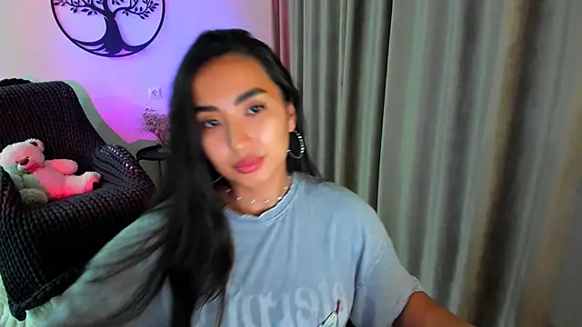 worldofkim online show from 10, 11, 2025