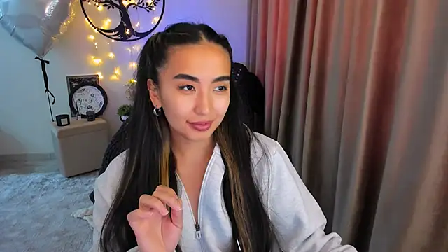 worldofkim online show from 14, 4, 2026