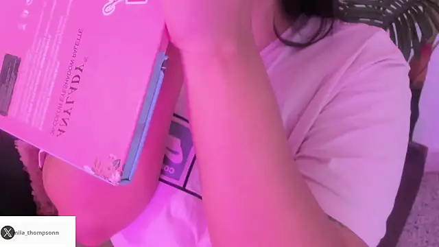 Miia Thompsonn online show from 27, 2, 2025