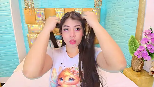 Miia Thompsonn online show from 14, 10, 2025