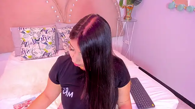 Miia Thompsonn online show from 7, 1, 2026