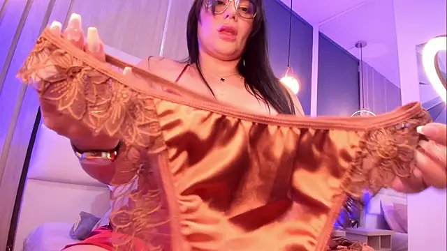 Miah gomez  online show from 13, 3, 2025