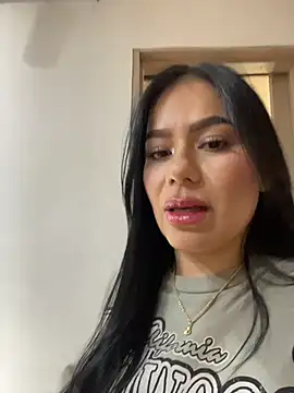 Miah gomez  online show from 5, 2, 2026