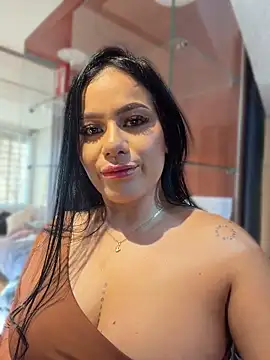Miah gomez  online show from 5, 5, 2026
