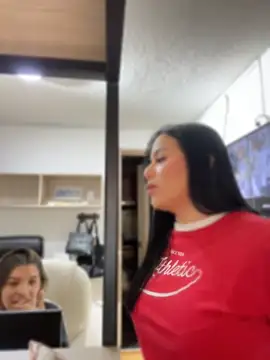 Miah gomez  online show from 15, 4, 2026