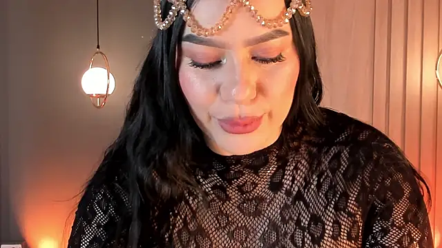 Snapshot of Miah_gomez_ chatting on 4, 6, 2026 Miah gomez online show from 4, 6, 2026