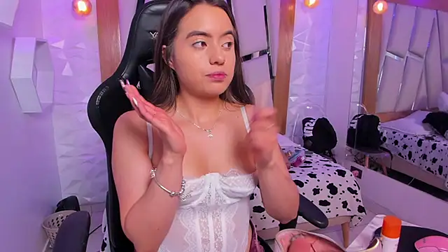 ary cooper  online show from 29, 10, 2025