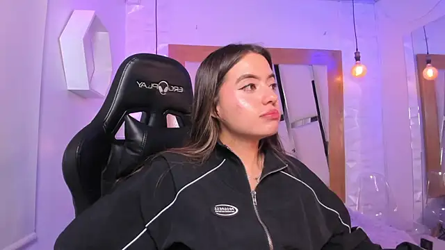 ary cooper  online show from 20, 11, 2025