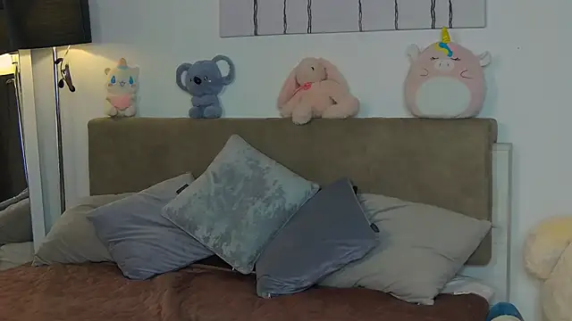 CassKiera online show from 23, 11, 2025