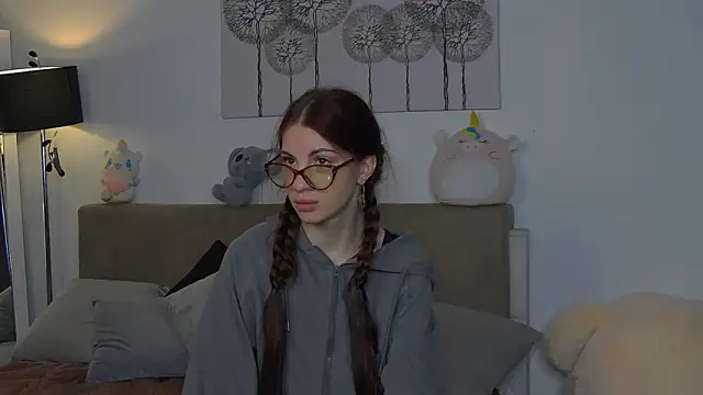 CassKiera online show from 17, 10, 2025