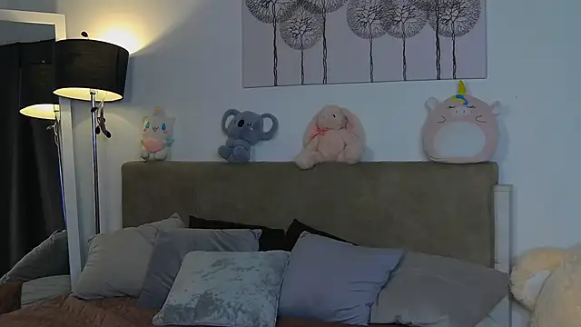 CassKiera online show from 2, 10, 2025