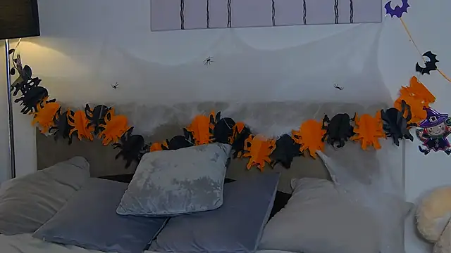 CassKiera online show from 3, 11, 2025