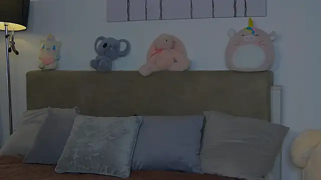 CassKiera online show from 10, 10, 2025