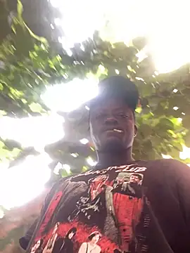 Snapshot of BigBrotherFreak chatting on 11, 4, 2026 BigBrotherFreak online show from 11, 4, 2026