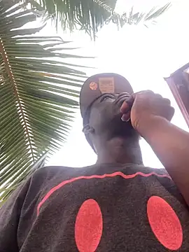 Snapshot of BigBrotherFreak chatting on 7, 4, 2026 BigBrotherFreak online show from 7, 4, 2026