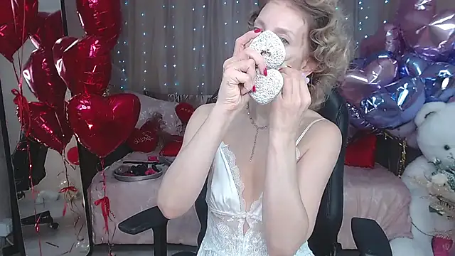 Snapshot of AdrianaSea chatting on 1, 3, 2025 AdrianaSea online show from 1, 3, 2025