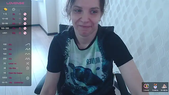 LisaHeart online show from 15, 10, 2025