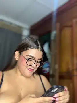 Michellesexxy online show from 11, 1, 2025