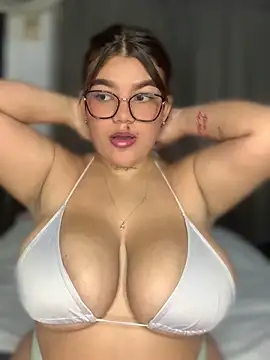 Michellesexxy online show from 8, 1, 2025