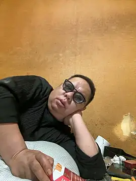 punk0805 online show from 5, 4, 2026