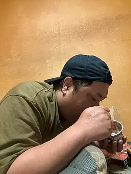 punk0805 online show from 7, 10, 2025