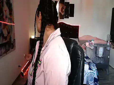 Snapshot of CarolinaRincon chatting on 19, 9, 2025 CarolinaRincon online show from 19, 9, 2025