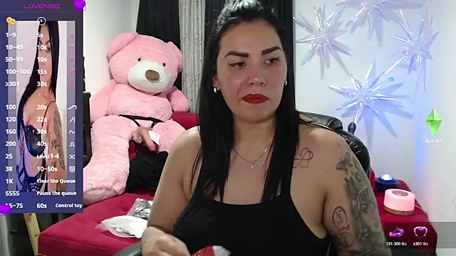 Snapshot of CarolinaRincon chatting on 9, 2, 2026 CarolinaRincon online show from 9, 2, 2026