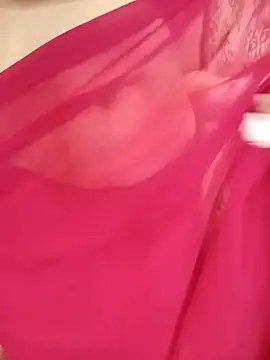 Snapshot of Mishika_Gill chatting on 6, 3, 2025 Mishika Gill online show from 6, 3, 2025