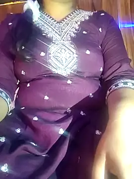 luckygirl 143 online show from 7, 2, 2025