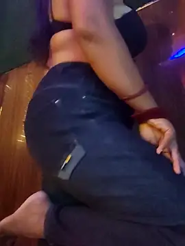 luckygirl 143 online show from 13, 2, 2025