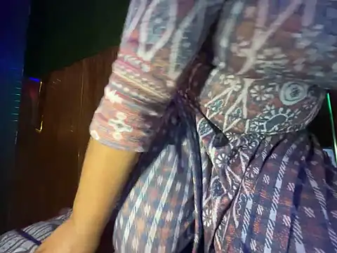 luckygirl 143 online show from 15, 2, 2025