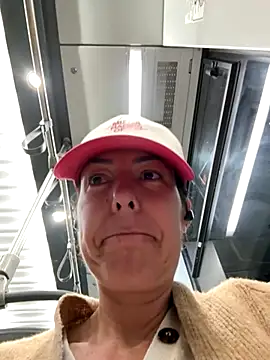 eveangelll online show from 24, 10, 2025