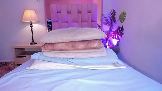 Voluptupus-girl online show from 18, 3, 2025