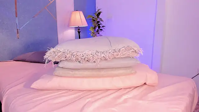 Voluptupus-girl online show from 1, 12, 2025