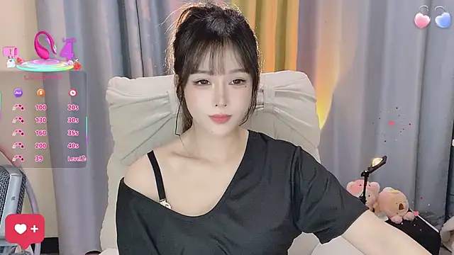 Snapshot of 7-Love chatting on 1, 10, 2025 7-Love online show from 1, 10, 2025