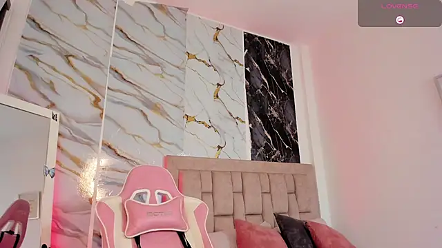 scarlet darling26 online show from 30, 4, 2026