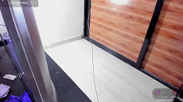 AlejoKhalifa  online show from 26, 10, 2025