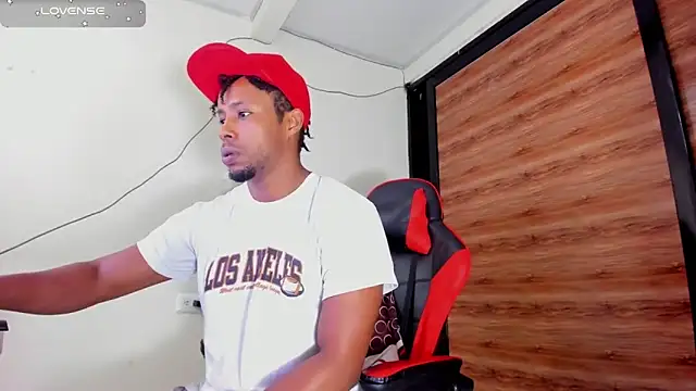 AlejoKhalifa  online show from 1, 10, 2025